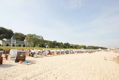 Image de Directly on the beach promenade, balcony with sea view - Aparthotel Ostsee FeWo 35
