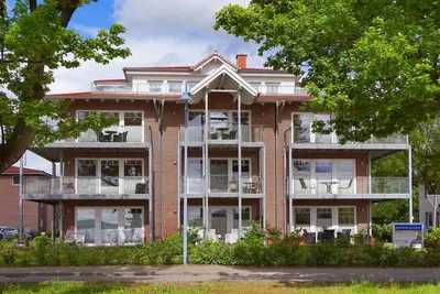 Image de Vacation apartment near the harbor with sea view - Hafenresidenz Lauterbach FeWo 2-2