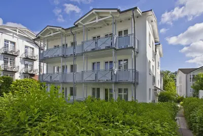 Central apartment with balcony, use of swimming pool and sauna - Villa Buskam apartment 27