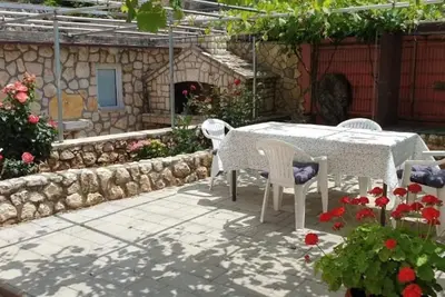 Image de Spacious ground floor apartment Roses 1 in a quiet location on the island of Krk