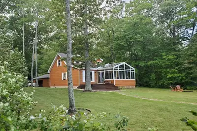 Image de Upper Peninsula Lakefront Living!