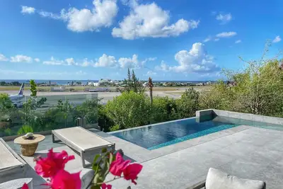 Luxury villa Sea View, near Mulet Bay