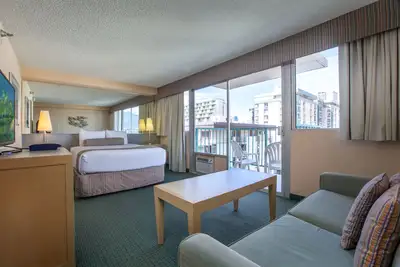 Image de Aqua Aloha Surf Waikiki 1106 Deluxe Studio with Lanai and Partial City Views