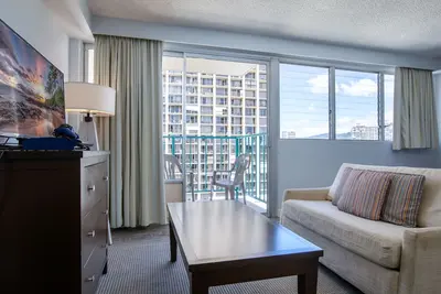 Image de Aqua Aloha Surf Waikiki 1408 Deluxe Studio w/Lanai & Partial City Views