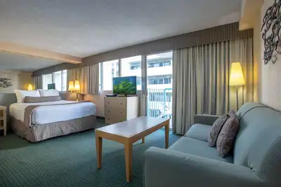 Image de Aqua Aloha Surf Waikiki 507 Deluxe Studio with Lanai and Partial City Views