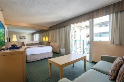 Image de Aqua Aloha Surf Waikiki 806 Deluxe Studio with Lanai and Partial City Views