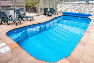 Image de Maison de vacances privée avec Wifi, piscine privée, Tv, terrasse, vue panoramique, parking