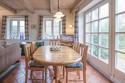 Image de Vacation home Marsch on Föhr in Borgsum for up to 5 people
