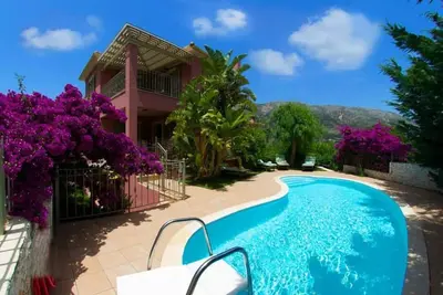 Image de Villa Ianthi, Stamoulis villas at the heart of the island