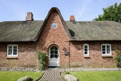 Image de Vacation home Landhaus Risum for up to 6 people