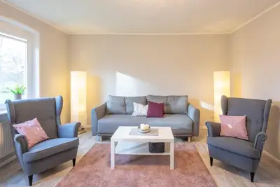 Image de Vacation apartment Krokusliebe in Husum for up to 4 people