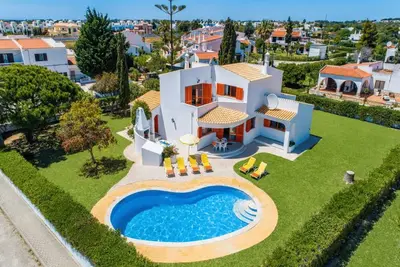 Image de Villa de luxe à Carvoeiro | Villa Fragrancia Tres | Villa 4 chambres | Table de tennis de table | Pa