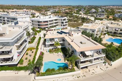 Image de Stunning modern apartment [85]