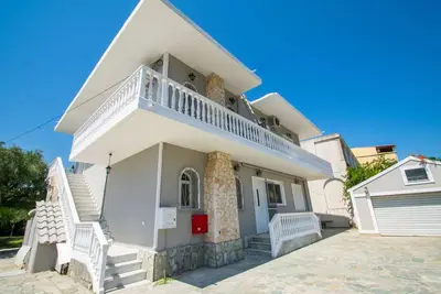 Image de kalamaki resort studio apartments