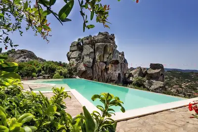 Image de Detached villa with 20m pool (excl use), 180° view, Wifi