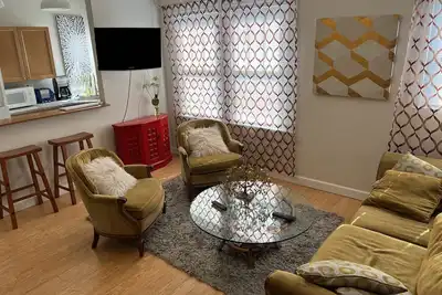 Image de A Boho Chic Choice with Great Parking