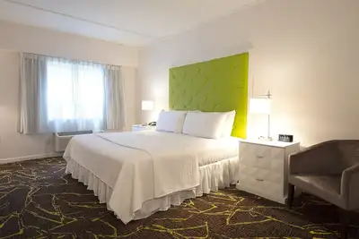 Image de The Roslyn, Tapestry Collection by Hilton - One King Bed #1