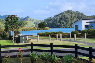 Image de Sit Back And Relax By The Estuary. Pet and Family Friendly!