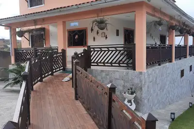 Image de Travel to the best place, with an excellent view and breathe in the pure mountain air.