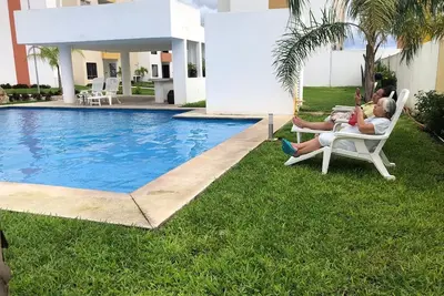 Image de Comfortable apartment 15 minutes from the beach!