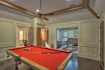 Image de Pool Table, Patio & Grill: Idyllic McKinney Home