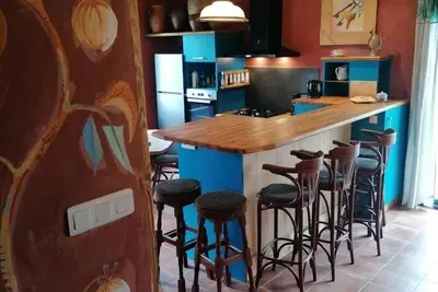 Image de Grande maison en campagne avec jardin et étang, proche commerces et sites touristiques
