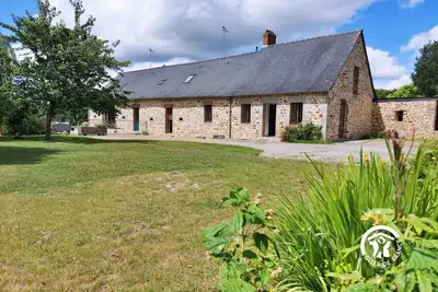 Image de Gîte de charme avec jardin clos, à 15 min de Laval - 4 chambres, WiFi, parking, animaux acceptés