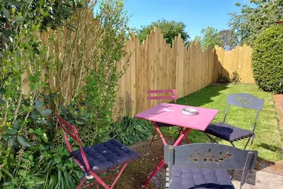 Image de Maison avec jardin, 4 chambres, proche Laval, idéale pour familles et séjours professionnels