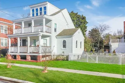 Image de Modern 4br - Steps from Cape Charles Beach