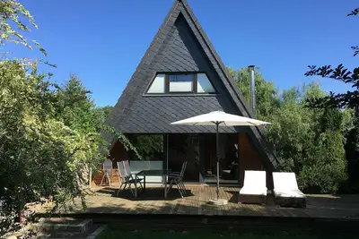 Image de Cottage with fireplace, near the beach, dogs welcome, kitchen is new, fenced