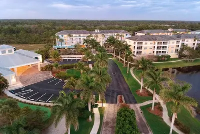 Image de New coastal furniture, paint! 3 bdrm Cape Haze Resort condo; pool, pickle ball.