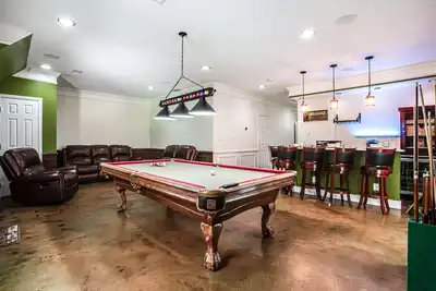 Image de Luxury Fairburn Suite with Wooded View