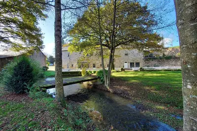 Image de Grande maison avec étang privé, pêche, proche de Sainte-Suzanne - Accueil jusqu'à 8 personnes