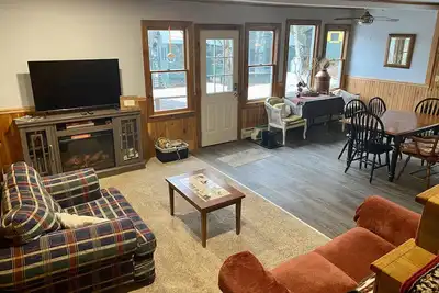 Image de Timberwolf house (winter-spring)