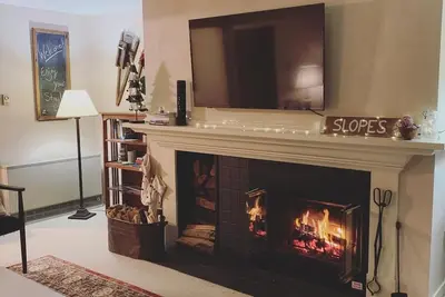 Image de Cozy & Stylish Condo with Amazing Mountain Views