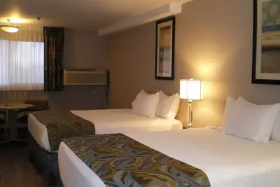 Image de Your Home Away From Home! On-site Pool and Restaurant, Near Boise Art Museum!