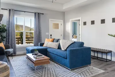 Image de Modern Westside Retreat Weekly/Monthly Discounts Now!