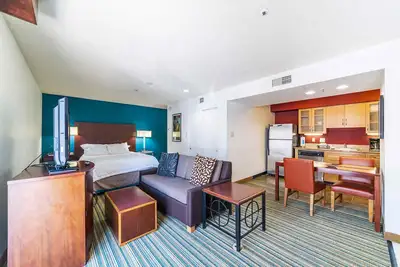 Image de Phoenix Studio Queen Economy