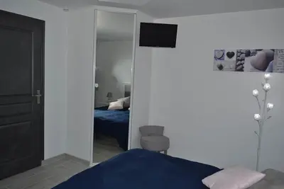 Image de Chambre double \"Oléron\" - vue jardin et piscine