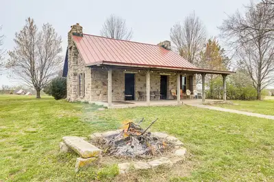 Image de Historic Farmhouse on 7 Acres w/ Stellar View!