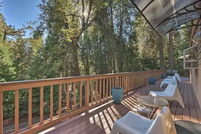 Image de Near Hiking Trails: Cabin w/ Deck in Pioneer!