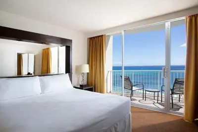 Image de Spacious Oceanfront Suite w/ Private Balcony, WiFi, & Amazing Water Views