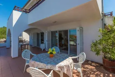 Image de Appartement de vacances pour 4 personnes env. 120 qmà Dramalj, Baie de Kvarner (Crikvenica et environs)