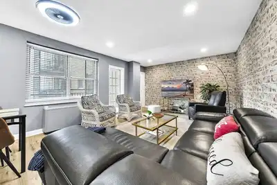 Image de P/8g Remodel 2br/2ba downtown Atl- Parking & Balcony