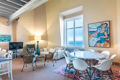 Image de Sun • Keyweek duplex Vue imprenable sur l'Ocean et jardins du Palais