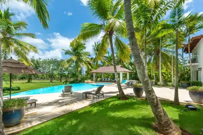 Image de Villa close to the beach and Marina with Golf Views