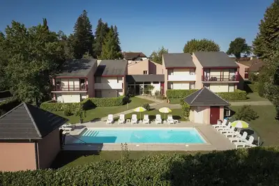 Image de Appartement T2 Etage dans Résidence familiale 3 étoiles avec Piscine chauffée