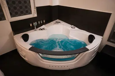 Image de Loft-Appartement-Bain à remous