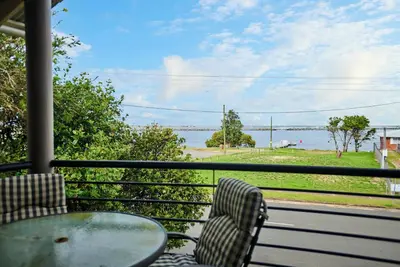 Image de 2/39 Beach Street, Harrington - Sit back and relax at Castaway 2