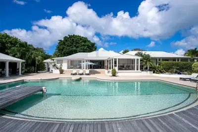 Image de Sol e Luna (3 bedrooms) - Beautiful villa with pool, Terres Basses, St. Martin